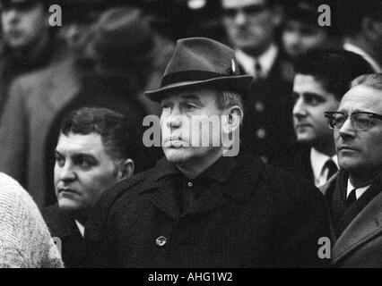 Football, Bundesliga, 1966/1967, contre Borussia Dortmund Borussia Moenchengladbach 3:2, stade Rote Erde à Dortmund, coach, formateur Hennes Weisweiler (Gladbach) Banque D'Images