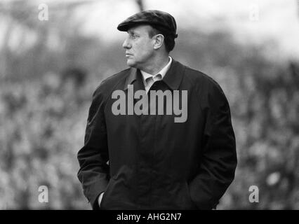 Football, championnat d'Europe 1968, tour de qualification, groupe 4, stade Rote Erde à Dortmund, en 1967, l'Allemagne contre l'Albanie 6:0, l'entraîneur national allemand Helmut Schoen Banque D'Images