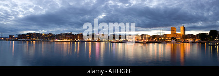 Panorama de l'Aker Brygge dans le centre-ville d'Oslo, Norvège, Banque D'Images