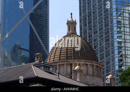 Le Legco ou le bâtiment du Conseil législatif des colonies britanniques, la Banque de Chine et de construction Cheunge Kong Centre, Hong Kong, Chine Banque D'Images