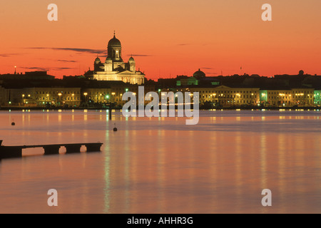 Place du Sénat sur la cathédrale de Port du Sud à Helsinki en Finlande Banque D'Images