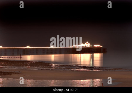Jetée de LLandudno nuit Banque D'Images