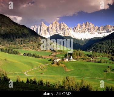 Il - TRENTINO : St Magdalena dans les Dolomites Banque D'Images