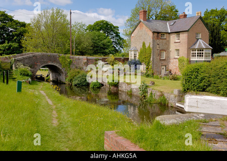 S Carreghofa quai Cottage Serrures Montgomery Canal près de Llanymynech Mid Wales Banque D'Images