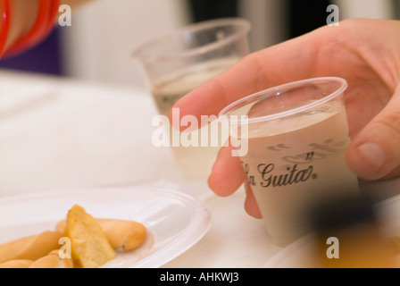 Feria annuel de Sevilla, Séville juste. Xérès (Jerez) et de l'alimentation au cours de la feria de abril, Foire d'avril Banque D'Images