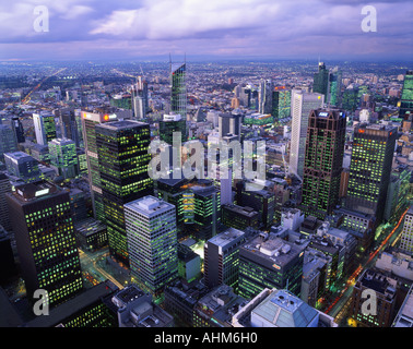 CBD de Melbourne de nuit depuis au-dessus de Victoria en Australie Banque D'Images