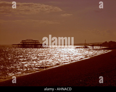 Burnt Out Brighton West Pier at sunset UK Banque D'Images