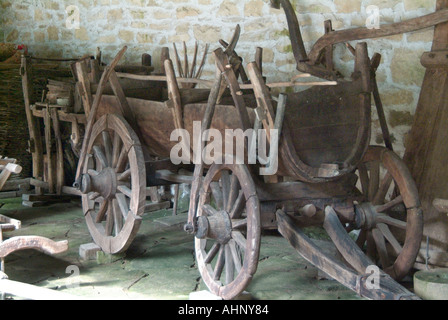 Cheval et panier République populaire de Bulgarie rurale Narodna Republika Bulgariya la péninsule des Balkans au sud-est de l'Europe Banque D'Images