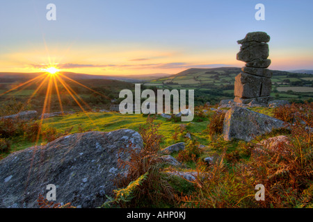 Superbe image de Bowermans rock formation granit nez près de Hayne bas sur le Dartmoor au coucher du soleil Banque D'Images