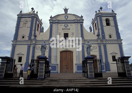 La cathédrale restaurée dans la ville de Rivas, Nicaragua Banque D'Images