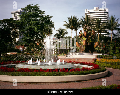 La Malaisie Kuala Lumpur Merkeda Square nouvelle fontaine Banque D'Images