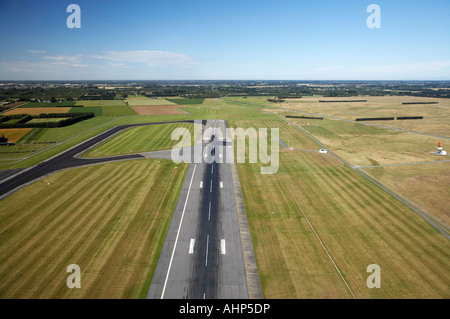 La piste de l'aéroport international de Christchurch canterbury ile sud Nouvelle Zelande aerial Banque D'Images