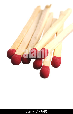 Allumettes en bois à pointe rouge Banque D'Images