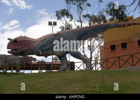 Le Parque Cretacico, le nouveau parc de dinosaures mis en place à négliger les empreintes de dinosaures à la Cal Orko Mountain Sucre, Bolivie Banque D'Images