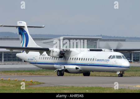 Aerospatiale-72-201, à Inverness Dalcross aéroport, l'Écosse. 1248-301 XAV Banque D'Images