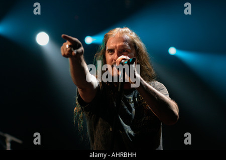 James Labrie, chanteur, Dream Theater, le groupe de heavy metal progressif, venant des Etats-Unis, John Petrucci, John Myung, guitare, basse, Mike Portnoy, batterie, James Labrie, chant, Jordan Rudess, claviers, Télécharger Rock Festival, Donnington Park, Leicestershire Banque D'Images