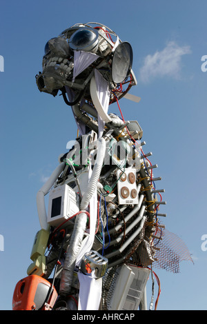 L'homme poubelle recyclé Banque D'Images