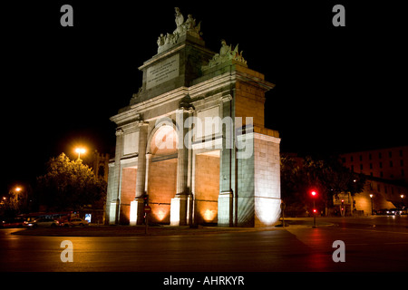 Puerta de Toledo à Madrid Banque D'Images