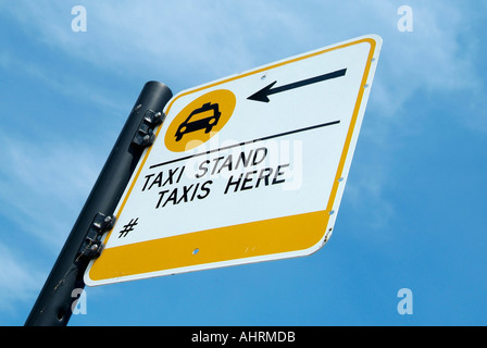 Chicago Street sign montrant l'emplacement des taxis Banque D'Images
