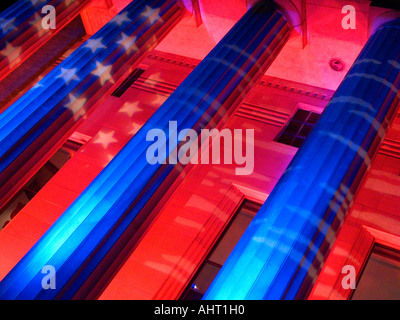 Pour célébrer l'ouverture officielle de la William J. Clinton Presidential Library, à la Robinson le 18 novembre 2004 Auditorium Banque D'Images