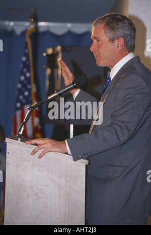 George W Bush parlant au Rotary Club Portsmouth NH en 2000 Banque D'Images