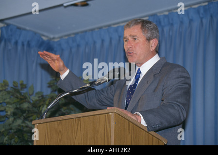 George W Bush parlant au Rotary Club Portsmouth NH en 2000 Banque D'Images