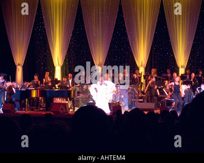 Aretha Franklin à la fête pour l'ouverture officielle de la William J. Clinton Presidential Library Novembre Banque D'Images