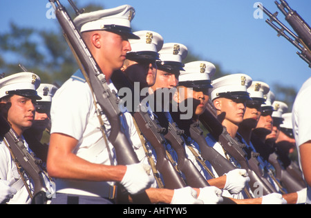 Les jeunes cadets du Collège militaire de la Citadelle Marche Charleston en Caroline du Sud Banque D'Images