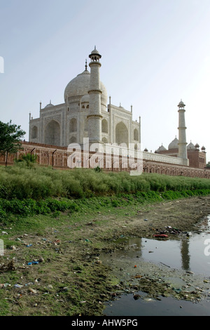 Taj Maha et rivière Yamuna. L'Agra. L'Uttar Pradesh. L'Inde Banque D'Images