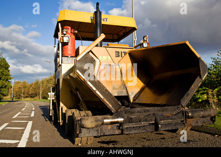 Pavé d'asphalte Bitelli BB 650 Spécialiste de la machine l'équipement utilisé pour la réparation des routes et de surface Banque D'Images