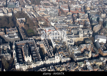 Vue aérienne oblique de la Strand Chancery Lane Royal Courts of Justice Lincoln s Inn Gray s Inn Maugham Library Londres WC1 WC2 Banque D'Images