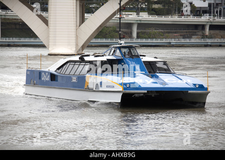 Catamaran City Cat ferry à grande vitesse sur la Rivière de Brisbane à Brisbane Queensland QLD Australie Banque D'Images