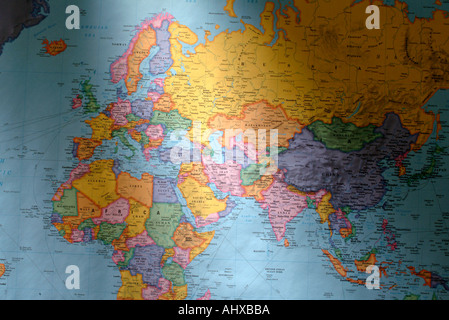 L'illustre la carte du monde avec les pays et continents Banque D'Images