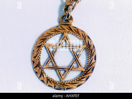 Star de David, pendentif doré Banque D'Images