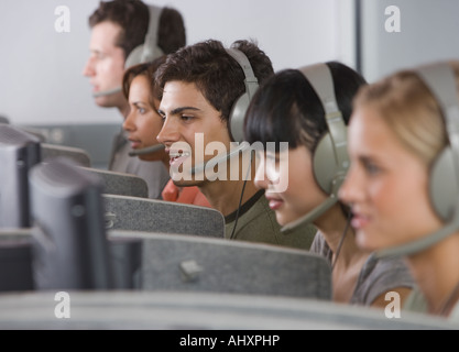 Couple in movie theatre Banque D'Images