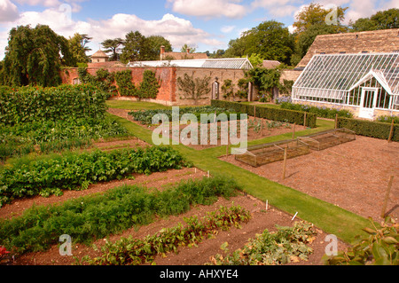 Le potager clos victorien À OZLEWORTH PARK GLOUCESTERSHIRE UK Banque D'Images