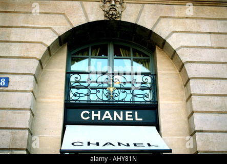 Détail de stoe Chanel en Place Vendome Paris Banque D'Images