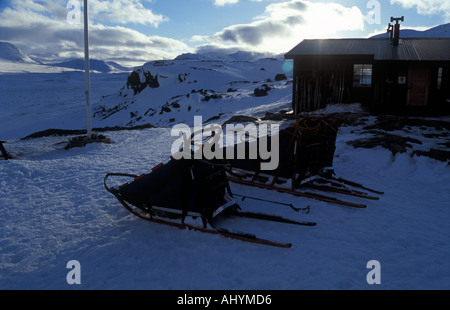 Le traîneau à chiens à Alesjaure sur le Kungsleden trail en Laponie du Nord de la Suède Banque D'Images