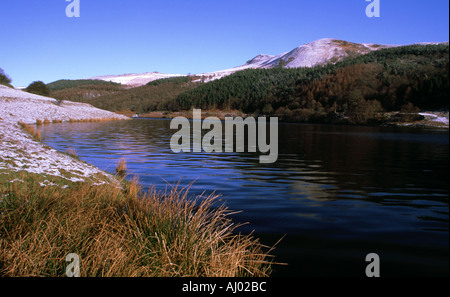 Ladybower et les bords de la Derwent Derbyshire en hiver Banque D'Images