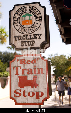 Old Town Trolley Tours signe sur St George Street à St Augustine en Floride USA Banque D'Images