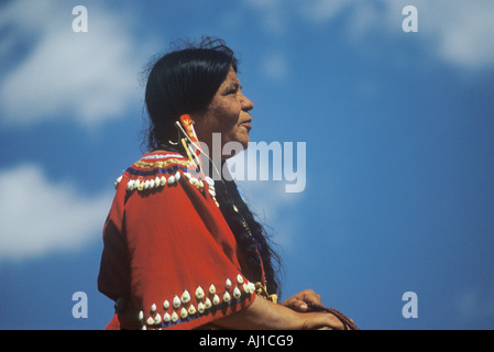 Native American Woman sur l'CA Banque D'Images