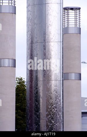 Tour de l'eau à l'extérieur de la pointe de la Grande-Bretagne Pays de Galles Cardiff Banque D'Images