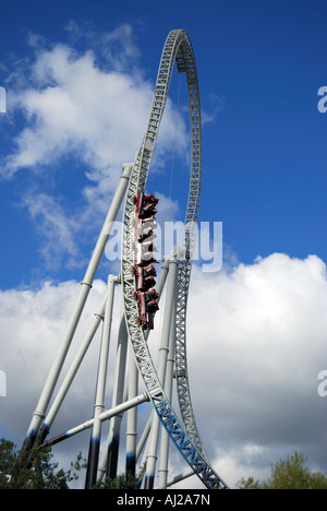 'Stealth' roller coaster ride, Amity Cove, le parc à thème Thorpe Park de Chertsey, Angleterre, Surrey, Royaume-Uni Banque D'Images