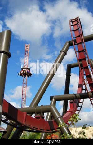 Détonateur et manèges Calypso, Calypso Quay, le parc à thème Thorpe Park de Chertsey, Angleterre, Surrey, Royaume-Uni Banque D'Images