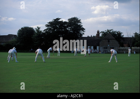 Village de cricket, Lacock, Wiltshire, England, UK Banque D'Images