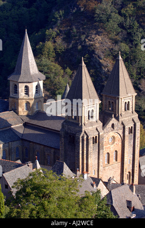 Cathédrale dans le village de Conques en Aveyron France Banque D'Images