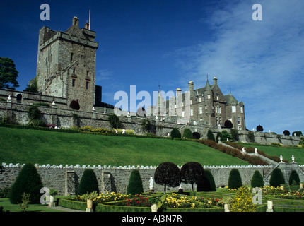 Château et Jardins de Drummond à Crieff Perthshire Scotland UK Banque D'Images