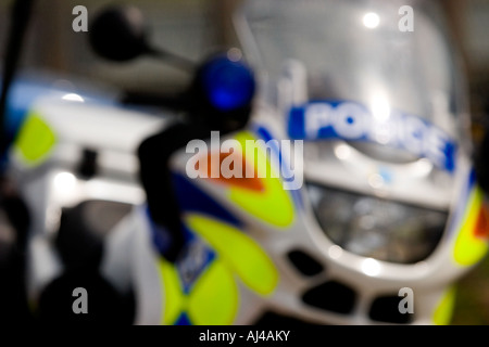 Moto de police garée, England UK Banque D'Images