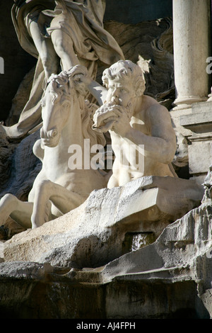 Détail de la Sculpture de la fontaine de Trevi, Rome, Italie Banque D'Images