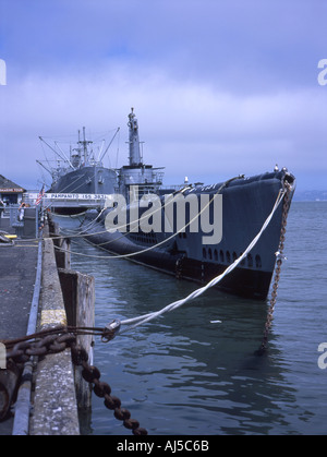 La DEUXIÈME GUERRE MONDIALE sous-marin américain USS Pampanito amarré à San Francisco Banque D'Images